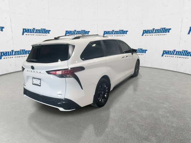 Used 2025 Toyota Sienna XSE w/ XSE Premium Package AWD/4WD image 10