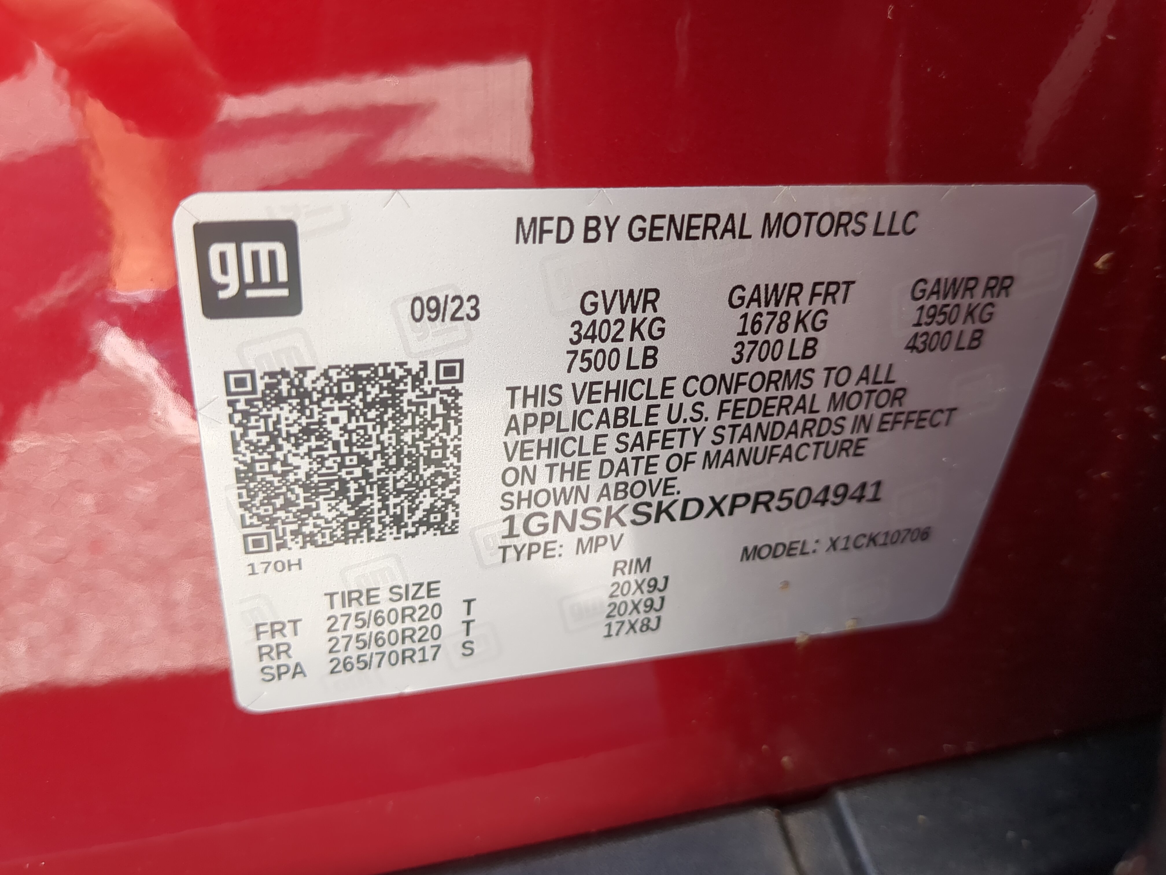 Used 2023 Chevrolet Tahoe Premier AWD/4WD image 28