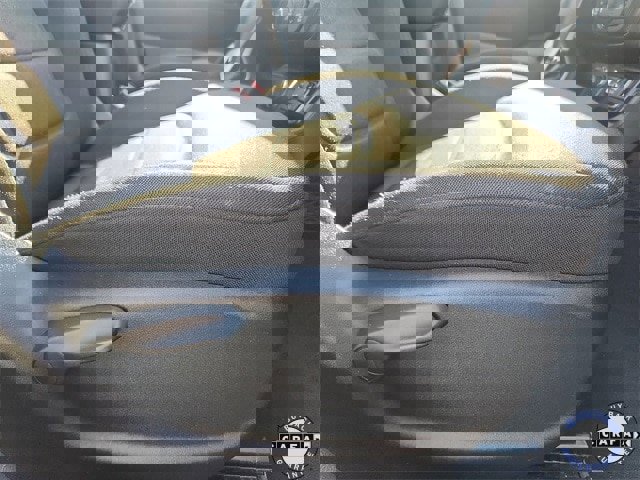 Used 2019 Jeep Renegade Latitude w/ Cold Weather Group image 32