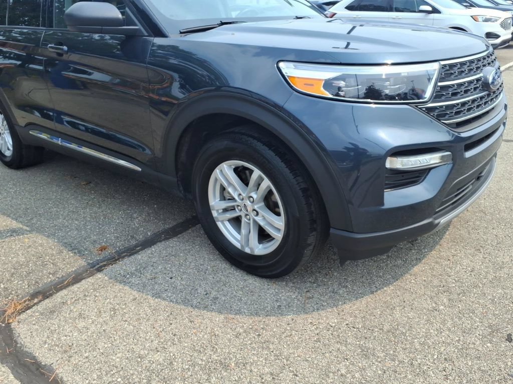 Certified 2023 Ford Explorer XLT w/ Equipment Group 202A AWD/4WD image 5