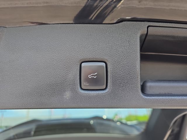 Certified 2024 Ford Escape ST-Line w/ Tech Pack #1 AWD/4WD image 9