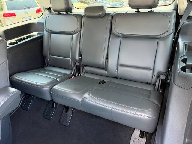 Certified 2025 Ford Expedition Active AWD/4WD image 7