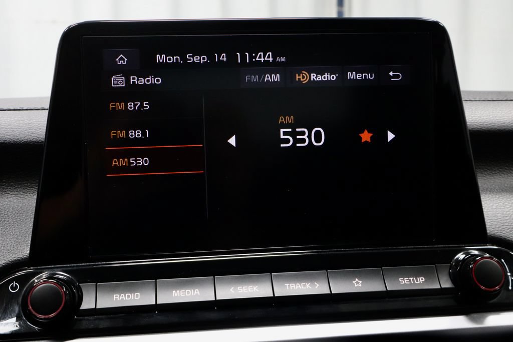 Used 2024 Kia Forte LXS FWD image 3