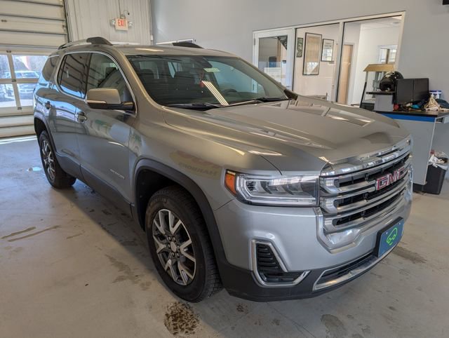 Used 2023 GMC Acadia SLE w/ LPO, Cargo Package AWD/4WD image 6