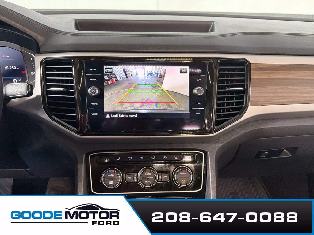 Used 2023 Volkswagen Atlas SEL AWD/4WD image 18