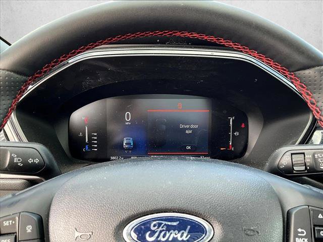 Certified 2023 Ford Escape ST-Line w/ Tech Pack #1 AWD/4WD image 18