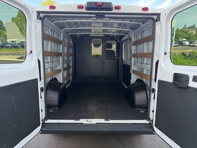 Used 2025 RAM ProMaster 2500 w/ U-Haul Equipment Group FWD image 20