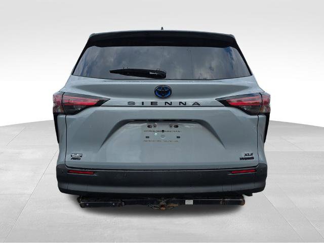 Used 2022 Toyota Sienna XLE Woodland Edition AWD/4WD image 8