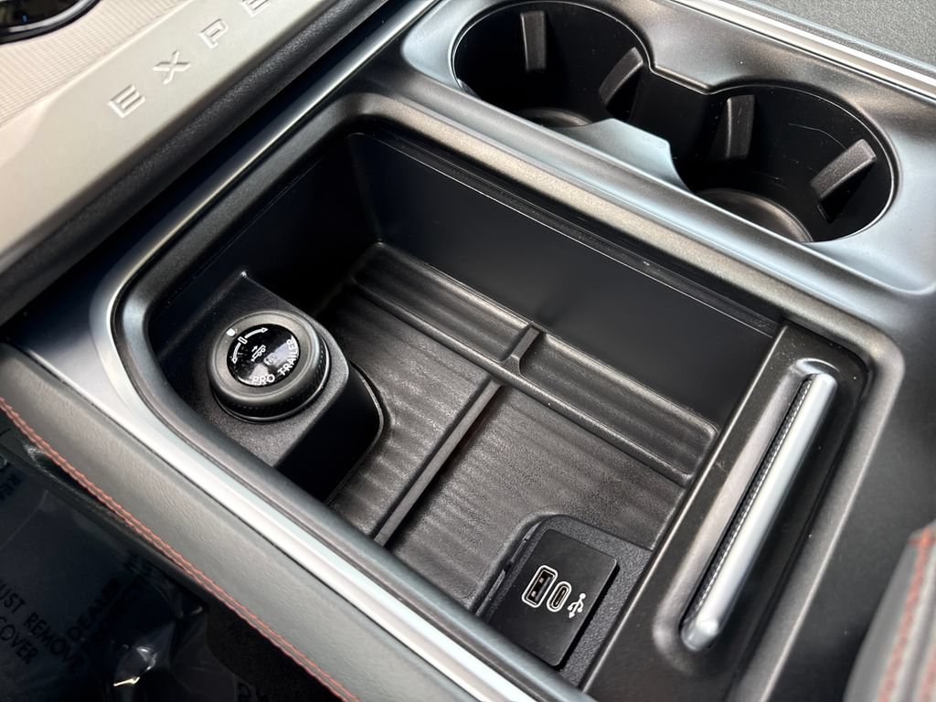 Certified 2025 Ford Expedition Active RWD image 25