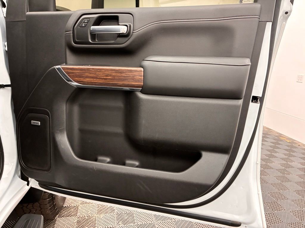 Used 2021 Chevrolet Silverado 3500 High Country image 24