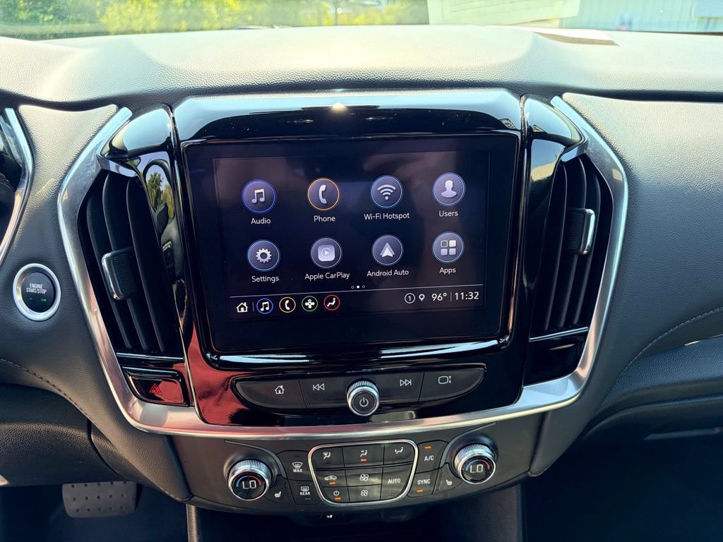 Used 2023 Chevrolet Traverse LT FWD image 11