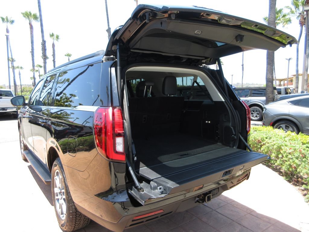 Certified 2025 Ford Expedition Max Active AWD/4WD image 25