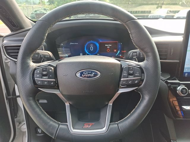 Certified 2023 Ford Explorer ST w/ Equipment Group 401A AWD/4WD image 31