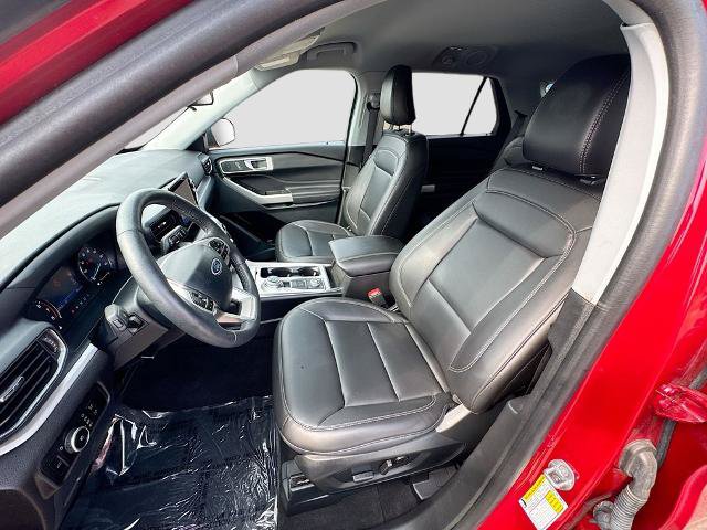 Certified 2024 Ford Explorer XLT w/ Equipment Group 202A AWD/4WD image 17