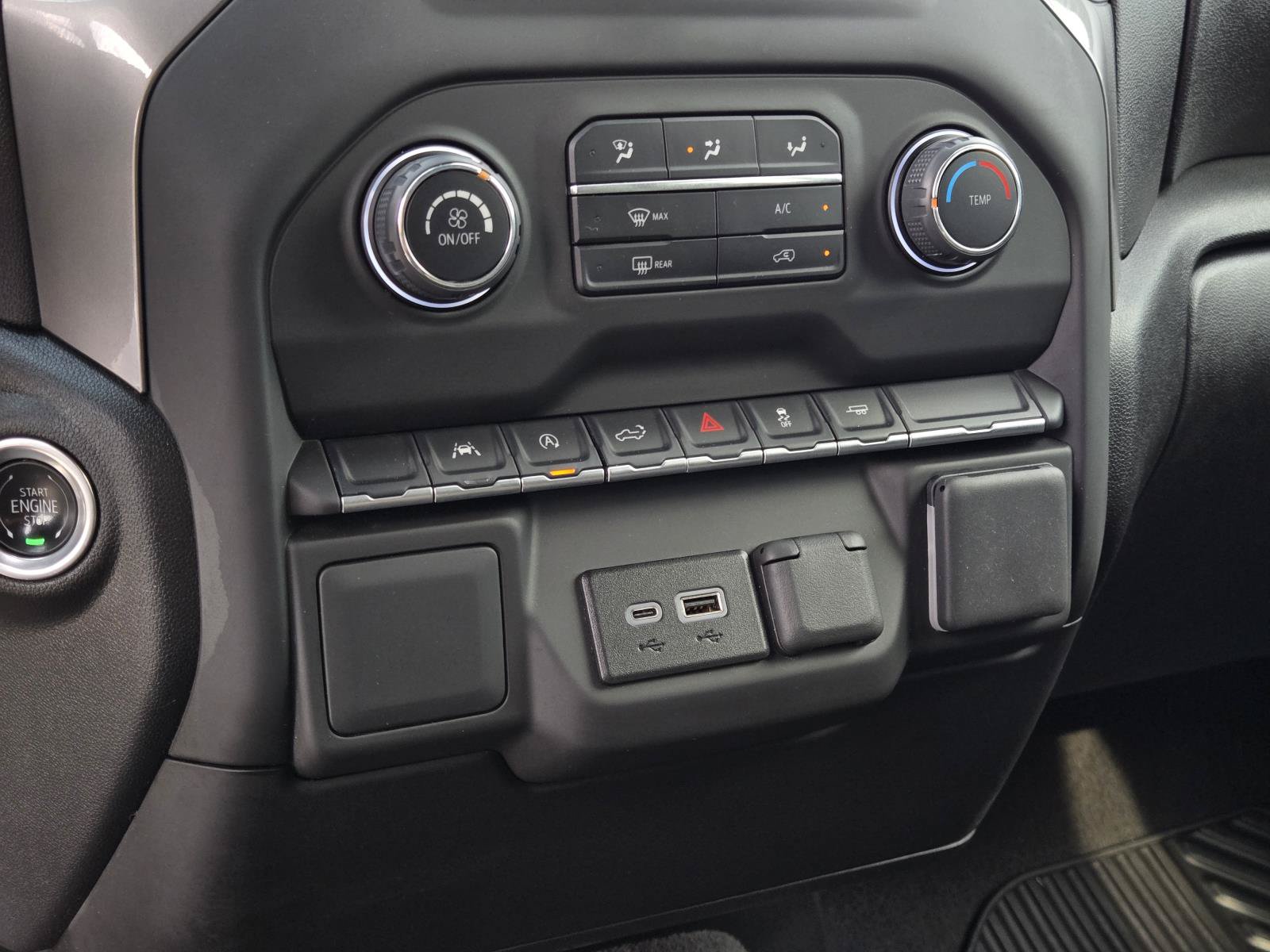 Used 2025 Chevrolet Silverado 1500 Custom RWD image 28