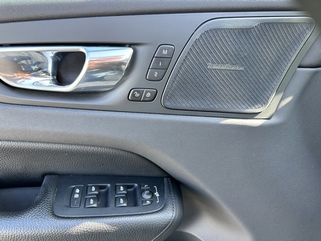 Used 2019 Volvo XC60 T5 Inscription w/ Protection Package Premier image 13