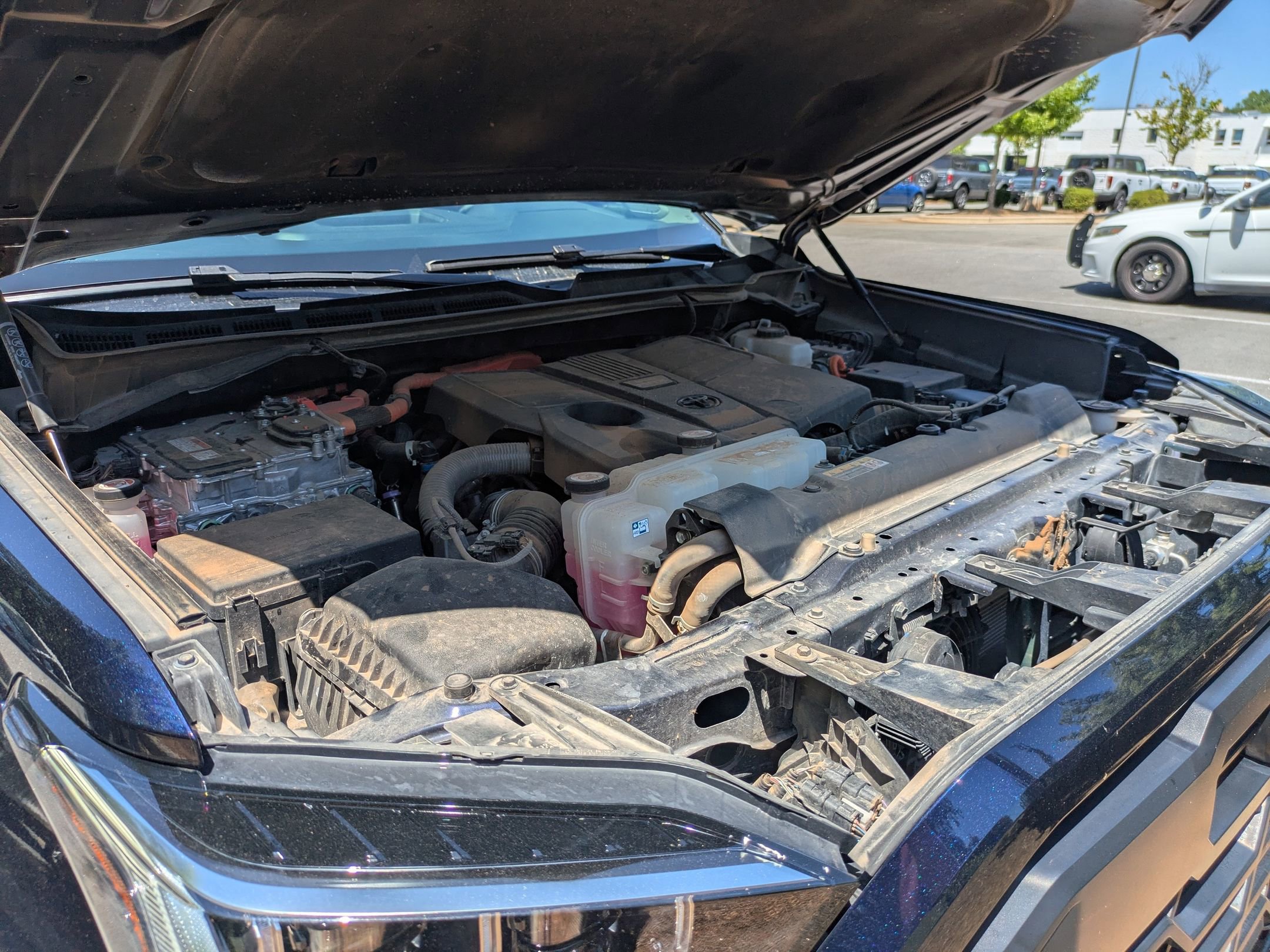 Used 2024 Toyota Tundra Limited w/ TRD Off-Road Package AWD/4WD image 41