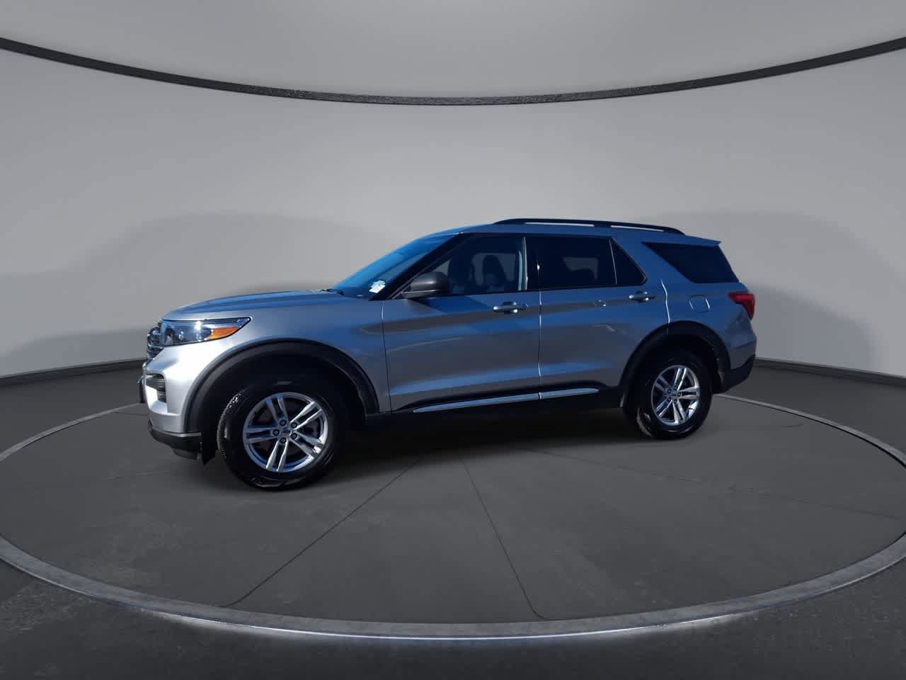 Certified 2023 Ford Explorer XLT AWD/4WD image 4
