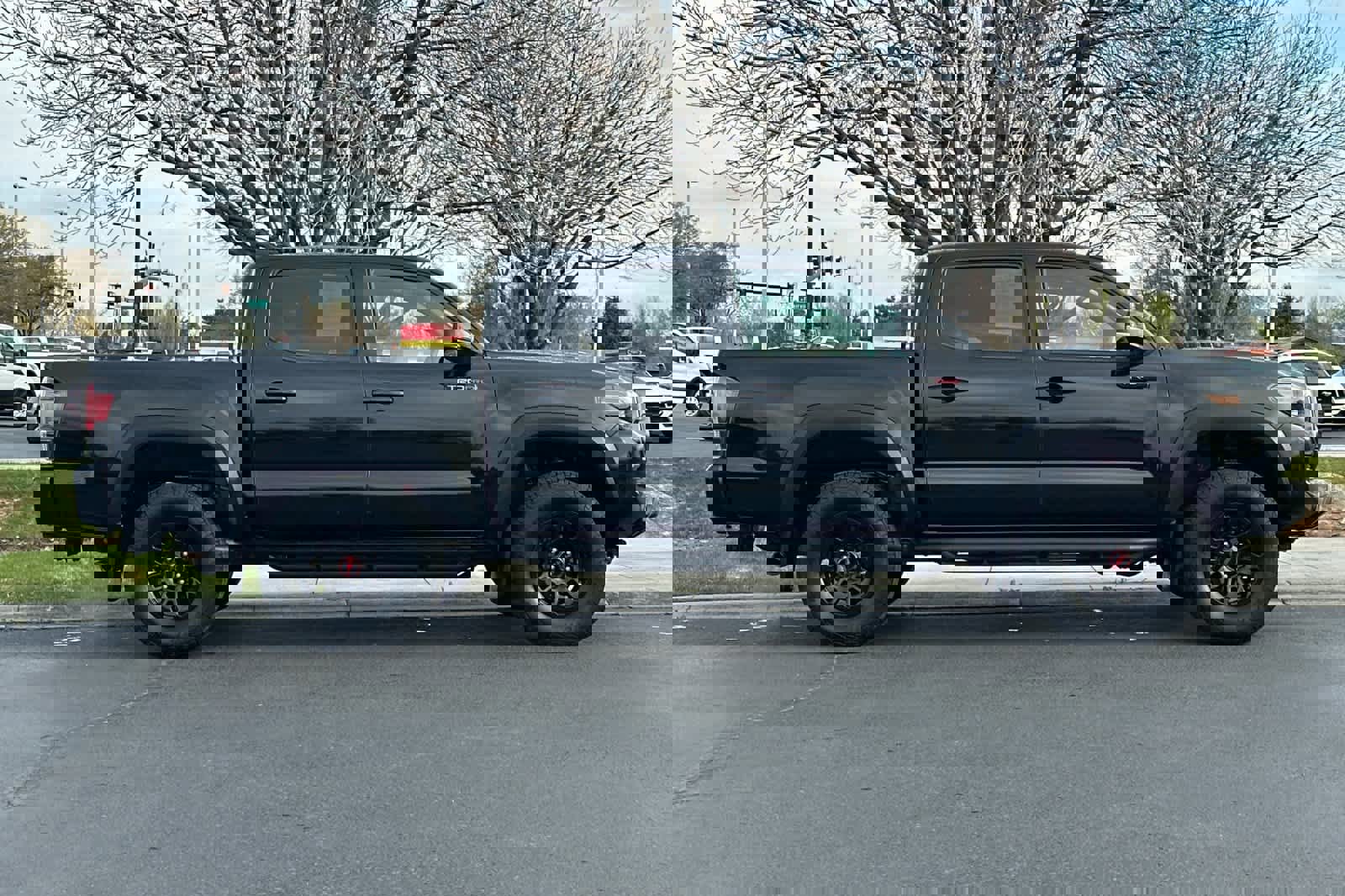 Used 2019 Toyota Tacoma TRD Pro AWD/4WD image 6