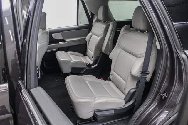 Certified 2025 Ford Expedition Active AWD/4WD image 19