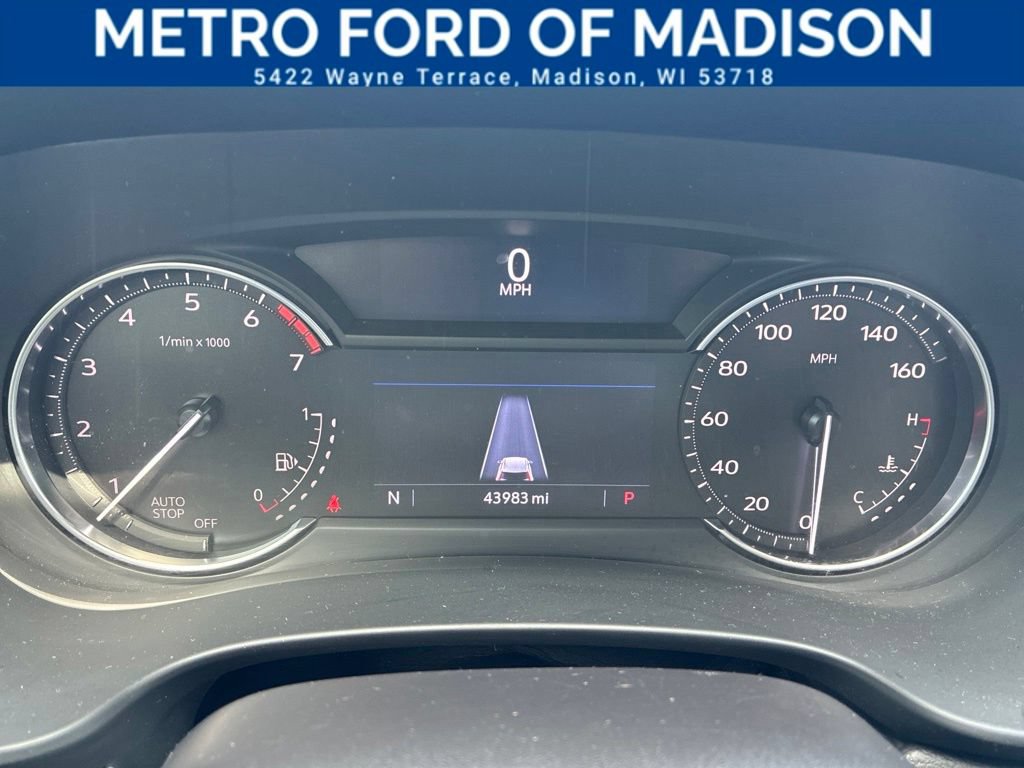 Used 2023 Cadillac XT4 Premium Luxury FWD image 33