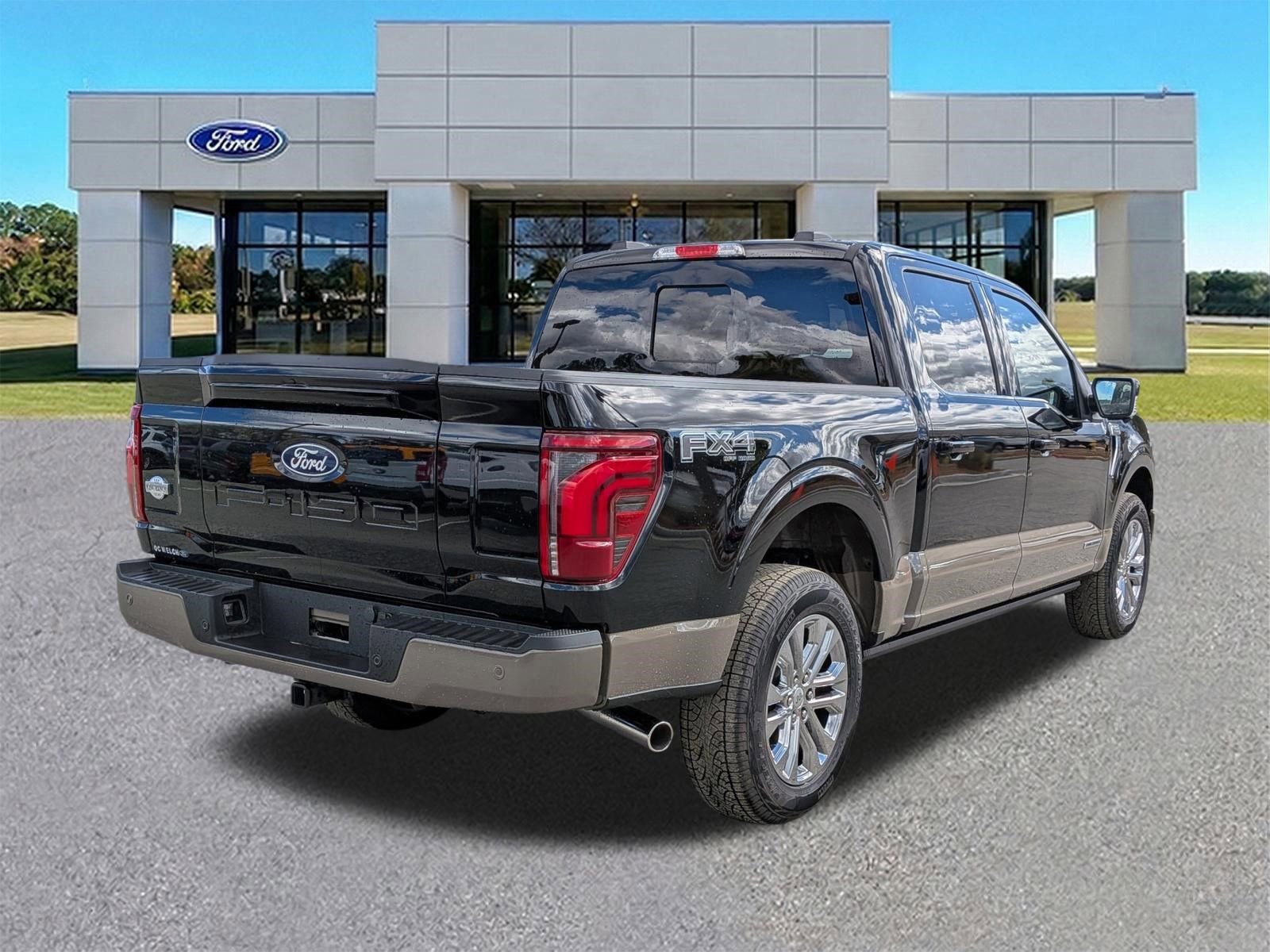 Certified 2025 Ford F150 King Ranch w/ FX4 Off-Road Package image 3
