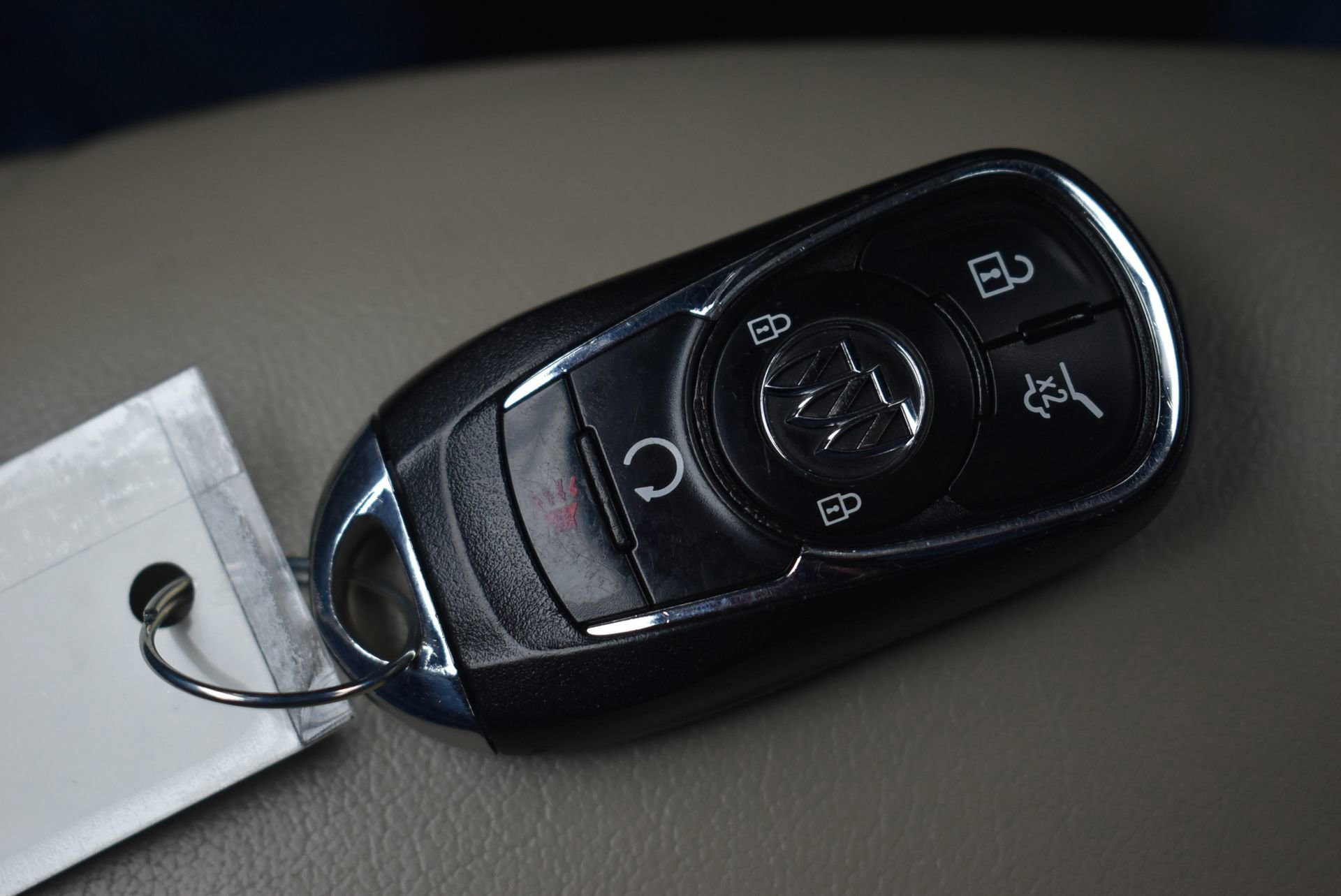 Used 2019 Buick Enclave Essence image 37