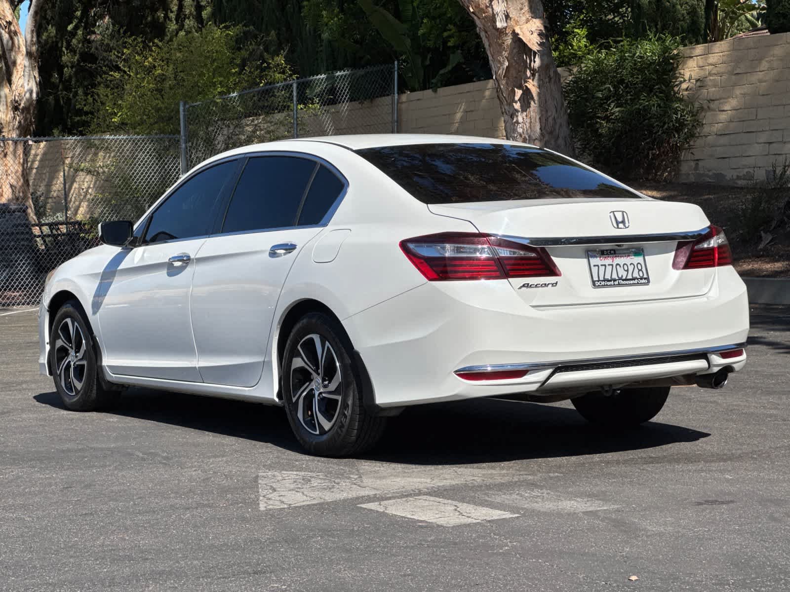 Used 2017 Honda Accord LX image 6