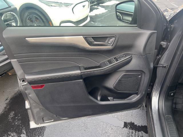 Certified 2022 Ford Escape SE image 23