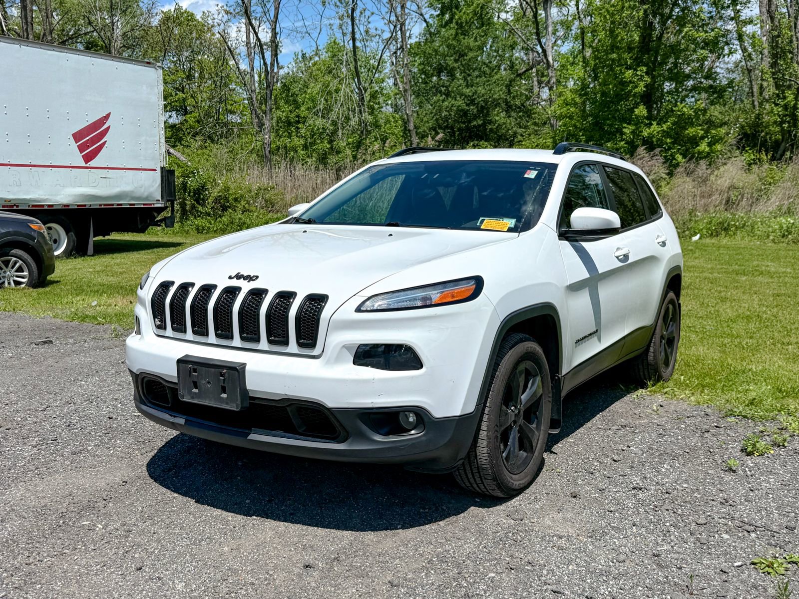 Used 2018 Jeep Cherokee Limited w/ Luxury Group AWD/4WD image 10