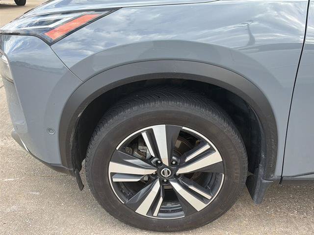 Used 2021 Nissan Rogue Platinum AWD/4WD image 3