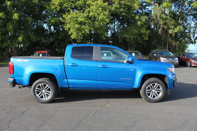 Used 2021 Chevrolet Colorado W/T w/ Custom Special Edition AWD/4WD image 13