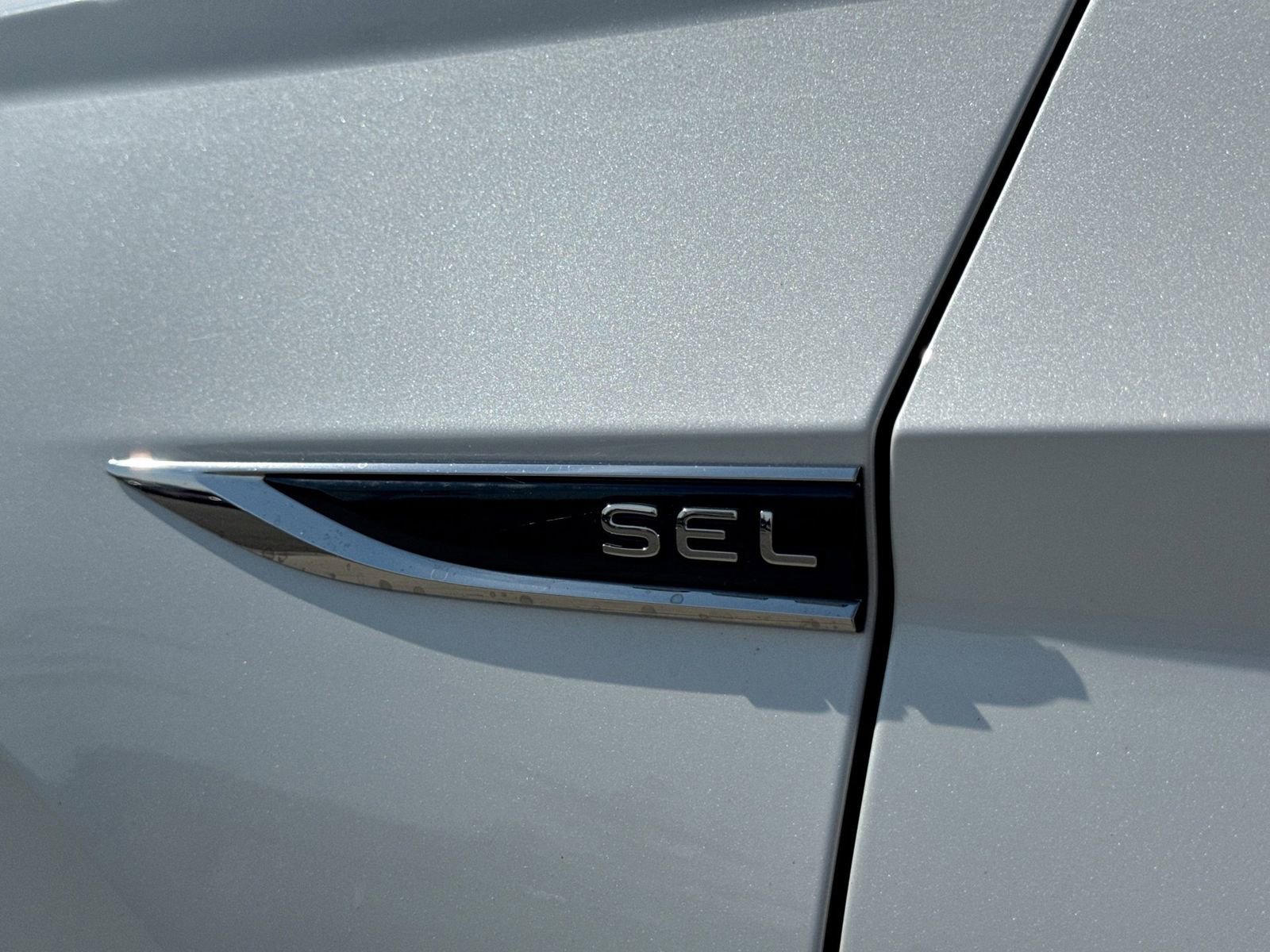 Used 2024 Volkswagen Jetta SEL FWD image 39