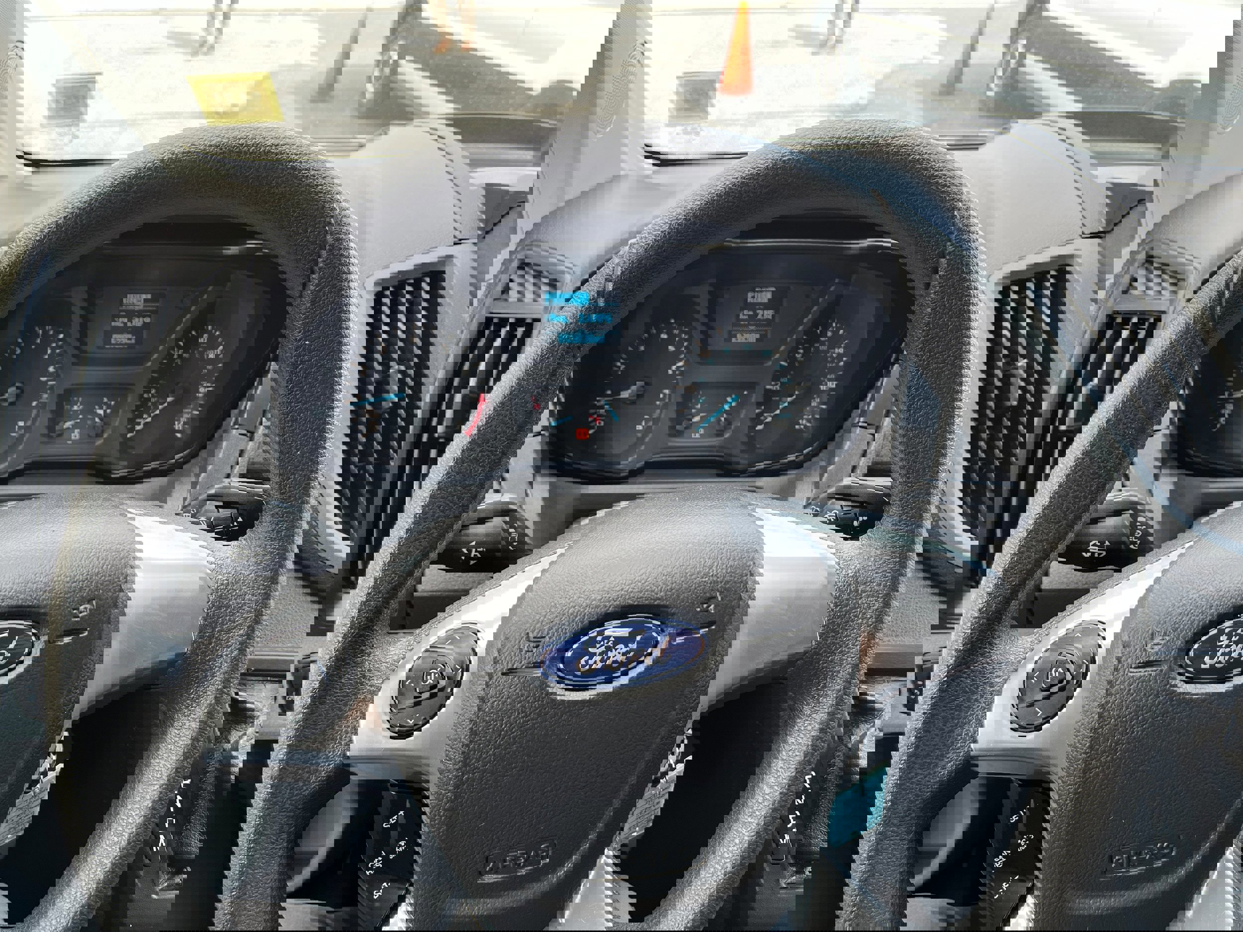 Certified 2019 Ford Transit 250 130 Low Roof w/ Exterior Upgrade Package image 21