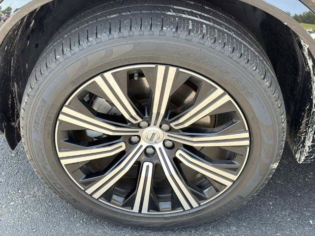 Used 2024 Volvo XC90 B6 Plus AWD/4WD image 12
