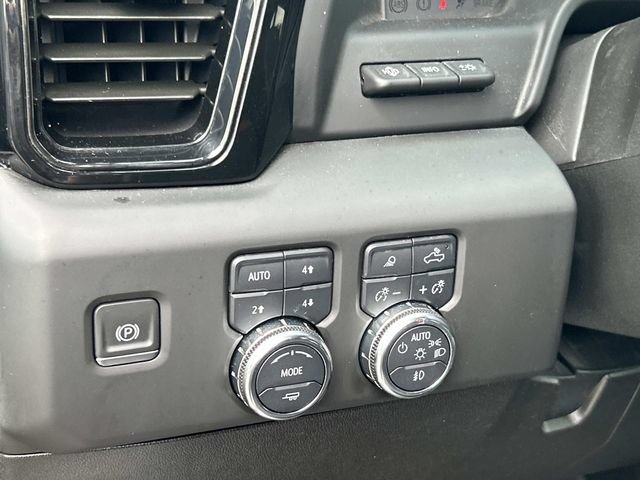 Used 2024 GMC Sierra 2500 AT4 w/ AT4 Premium Plus Package AWD/4WD image 33