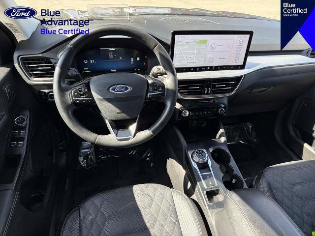 Certified 2023 Ford Escape Platinum w/ Premium Technology Package AWD/4WD image 9