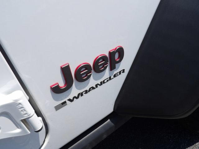 Used 2023 Jeep Wrangler Unlimited Rubicon w/ LED Lighting Group AWD/4WD image 17