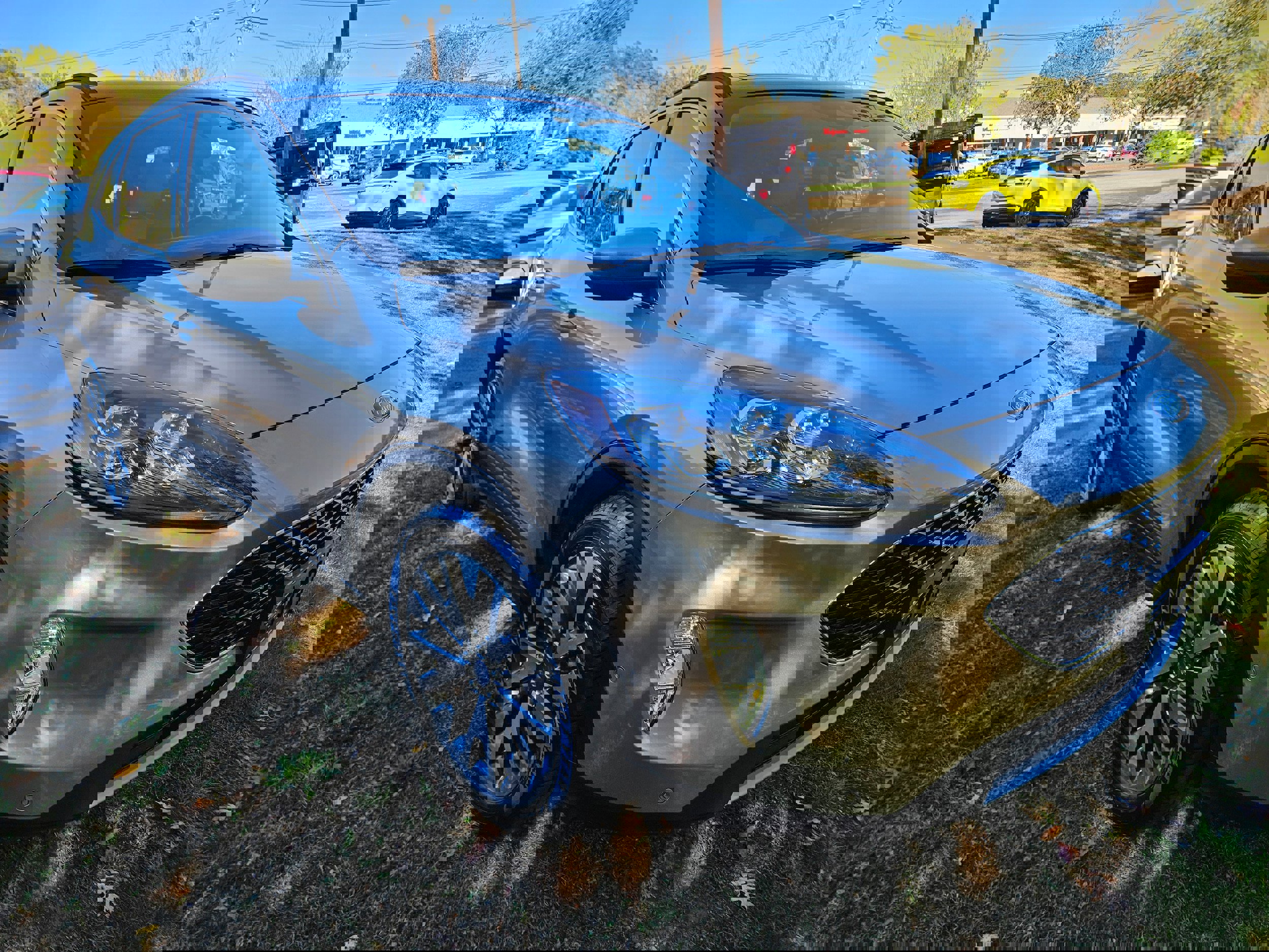 Certified 2020 Ford Escape Titanium image 3