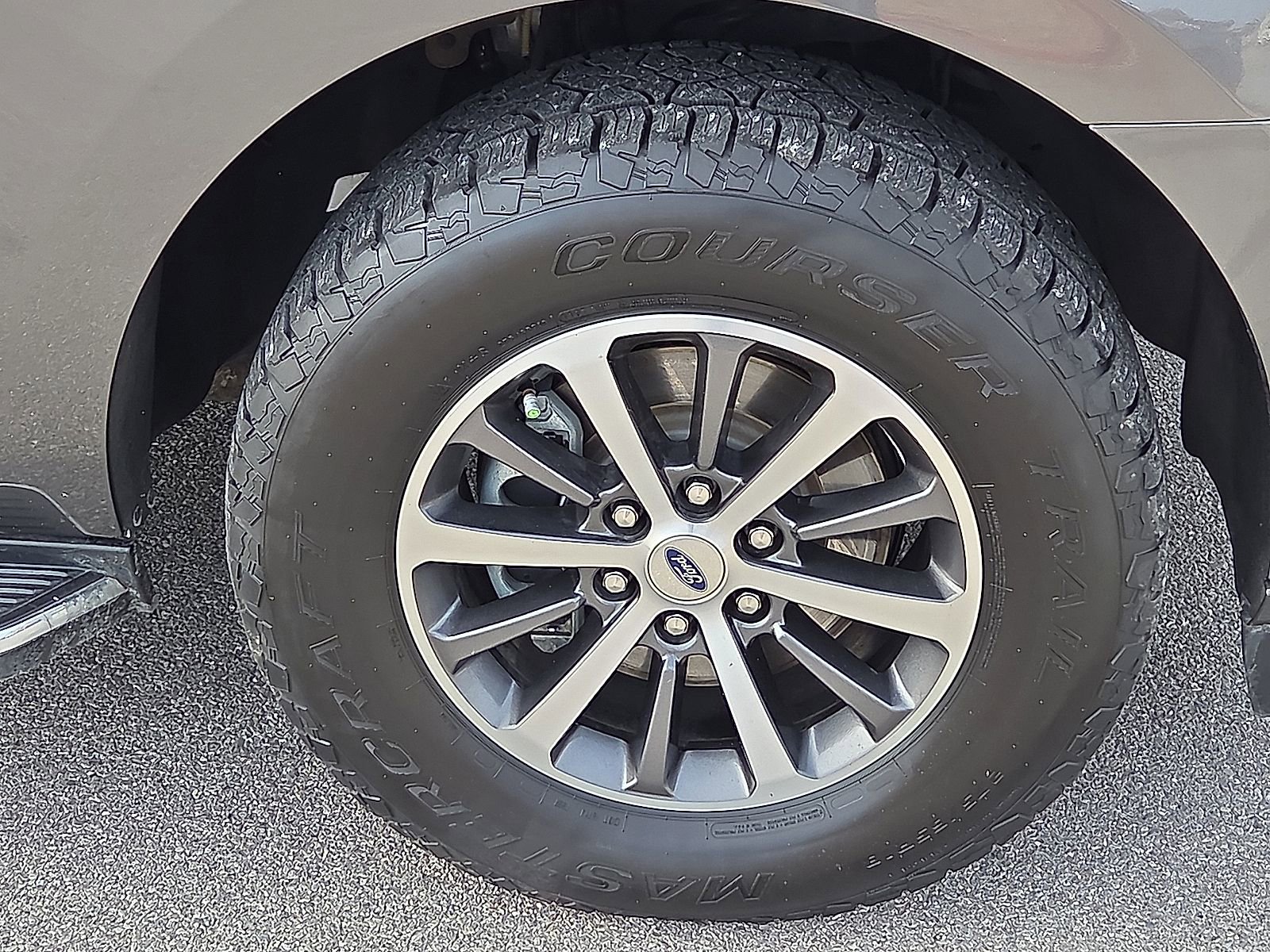 Certified 2021 Ford Expedition XLT image 7