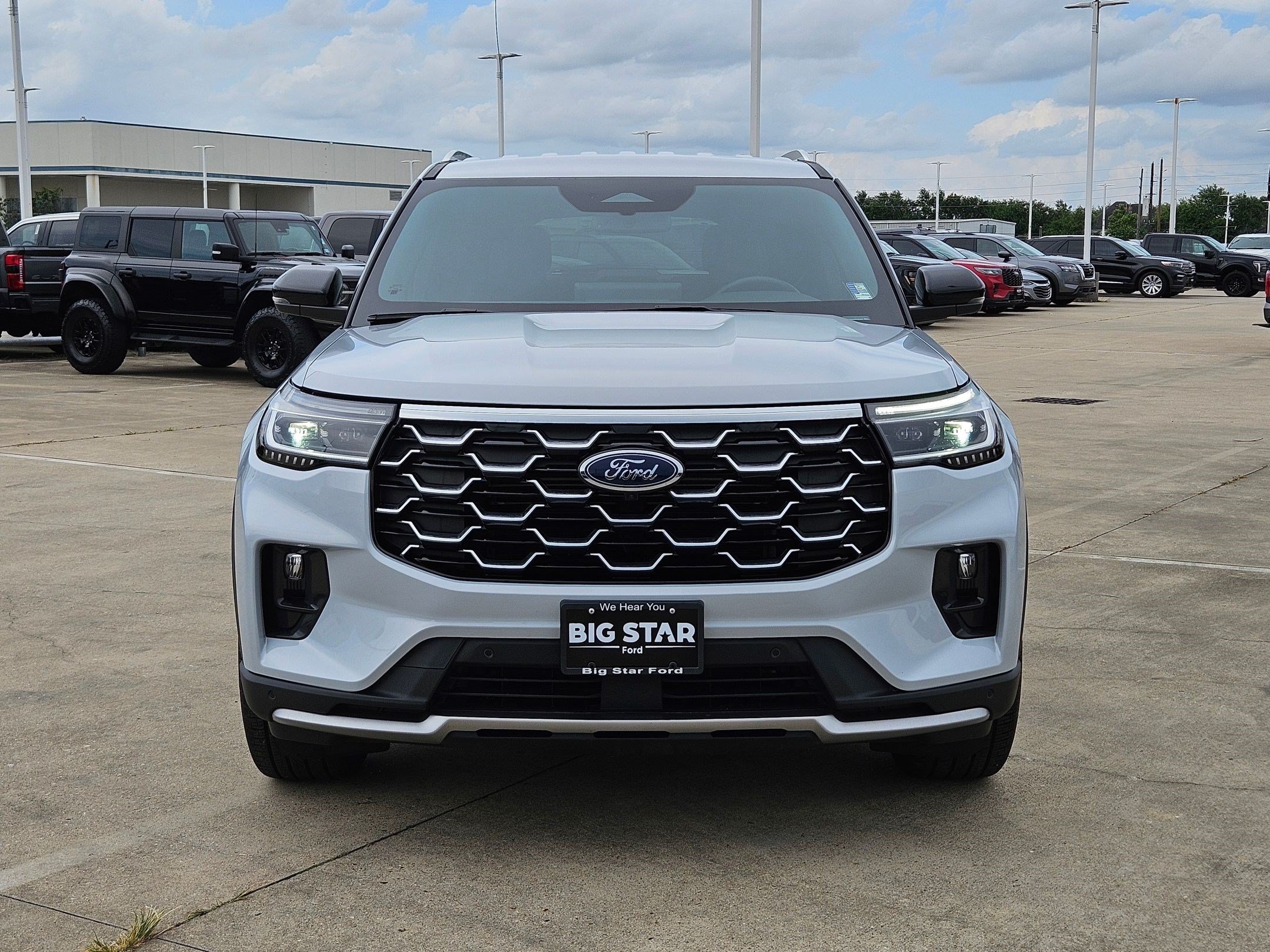 Certified 2026 Ford Explorer Platinum w/ LUX Leather Package AWD/4WD image 11