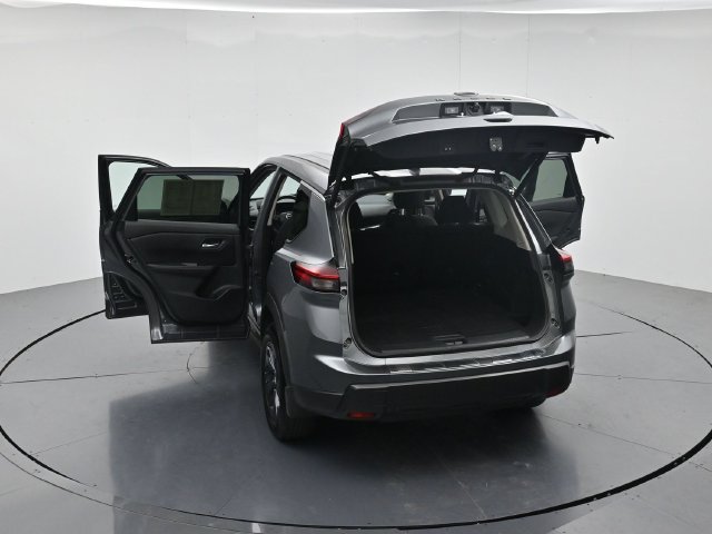 Used 2026 Nissan Rogue SV w/ Cold Weather Package FWD image 45