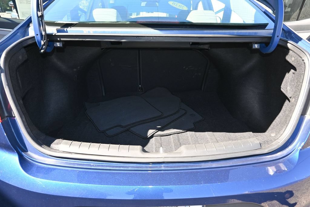 Used 2020 Hyundai Elantra SE FWD image 18