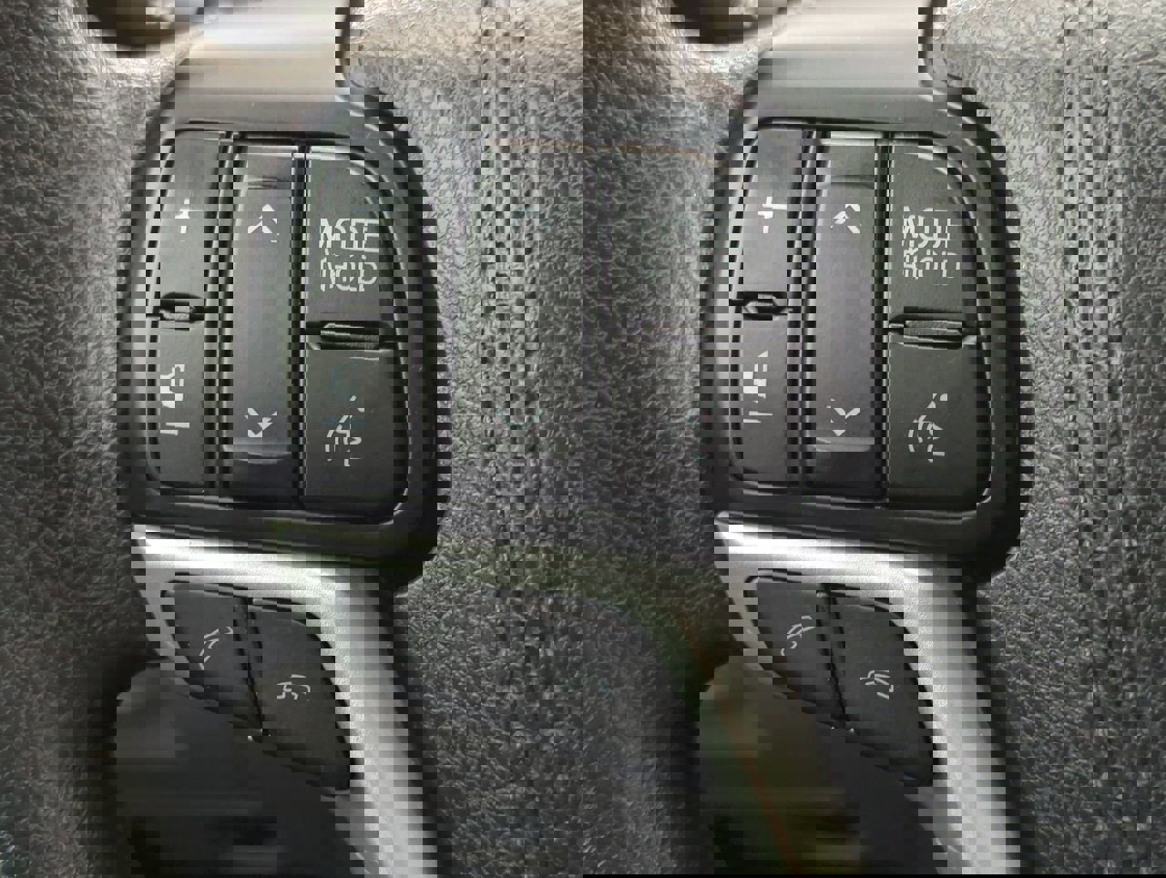 Used 2018 Toyota Highlander LE image 22