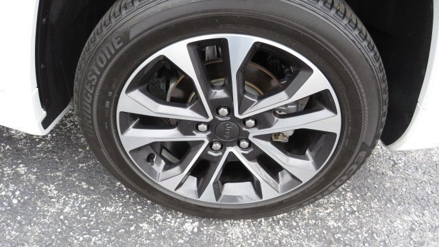 Used 2022 Jeep Grand Cherokee Overland image 32