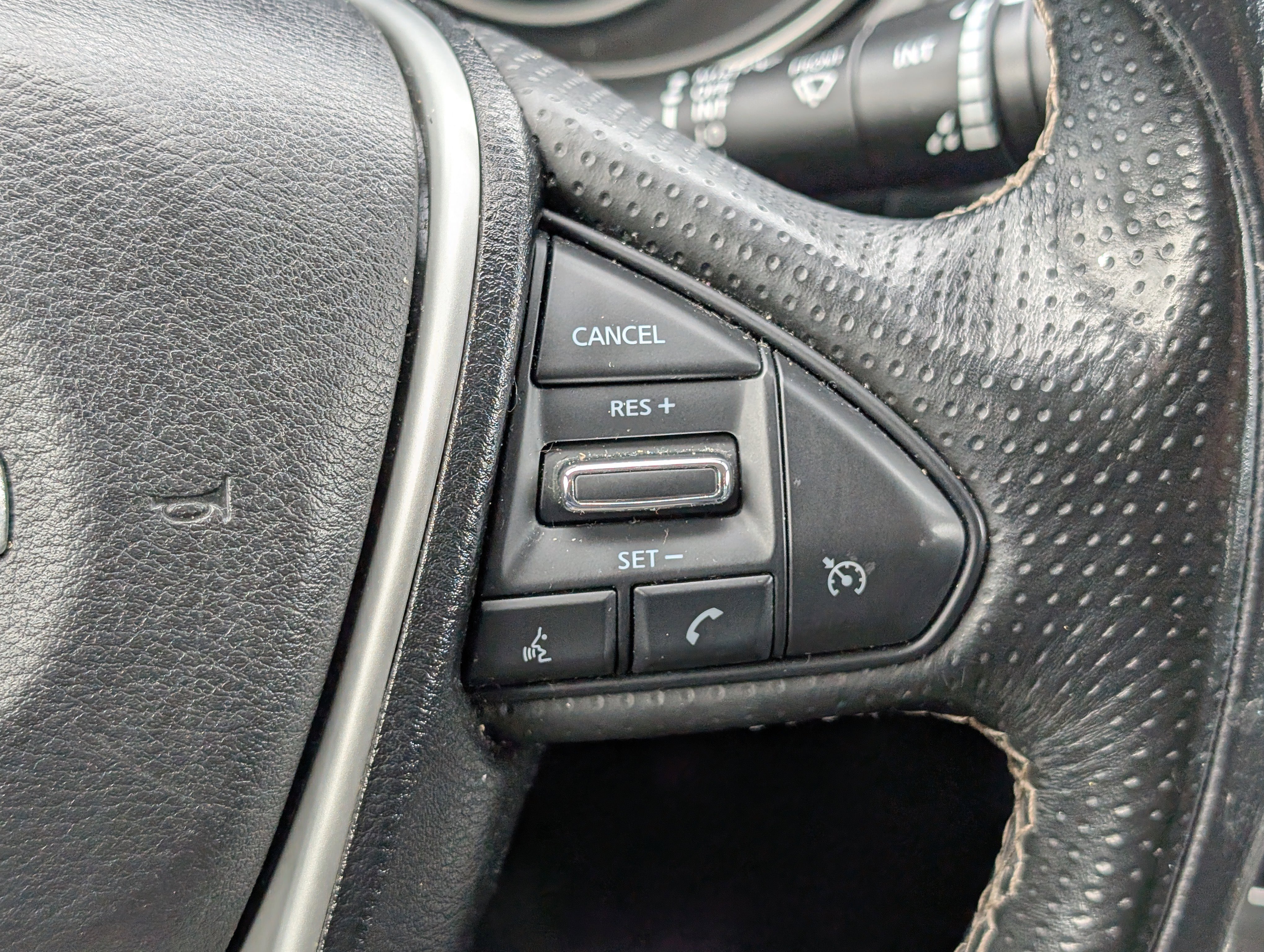 Used 2017 Nissan Maxima 3.5 SV image 23