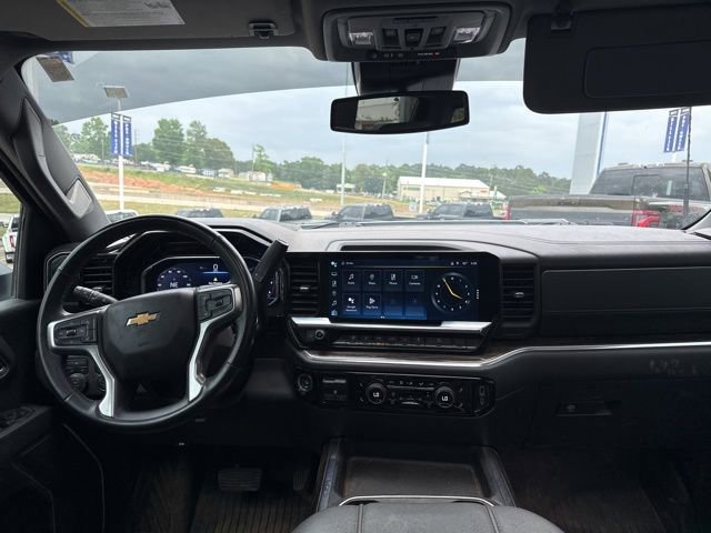 Used 2024 Chevrolet Silverado 2500 LT AWD/4WD image 13