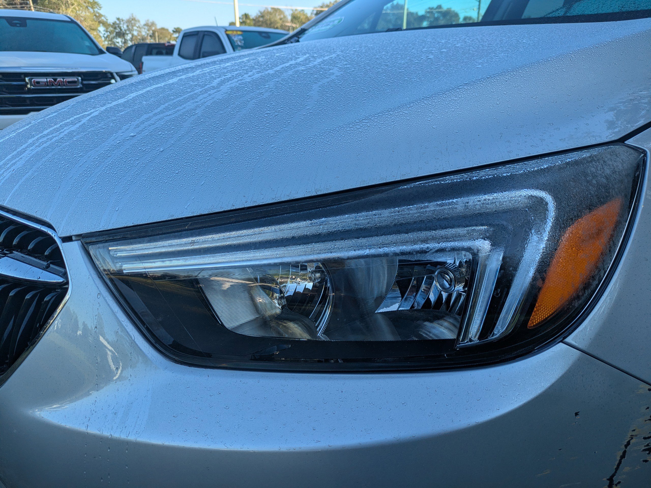 Used 2022 Buick Encore Preferred w/ Safety Package image 9