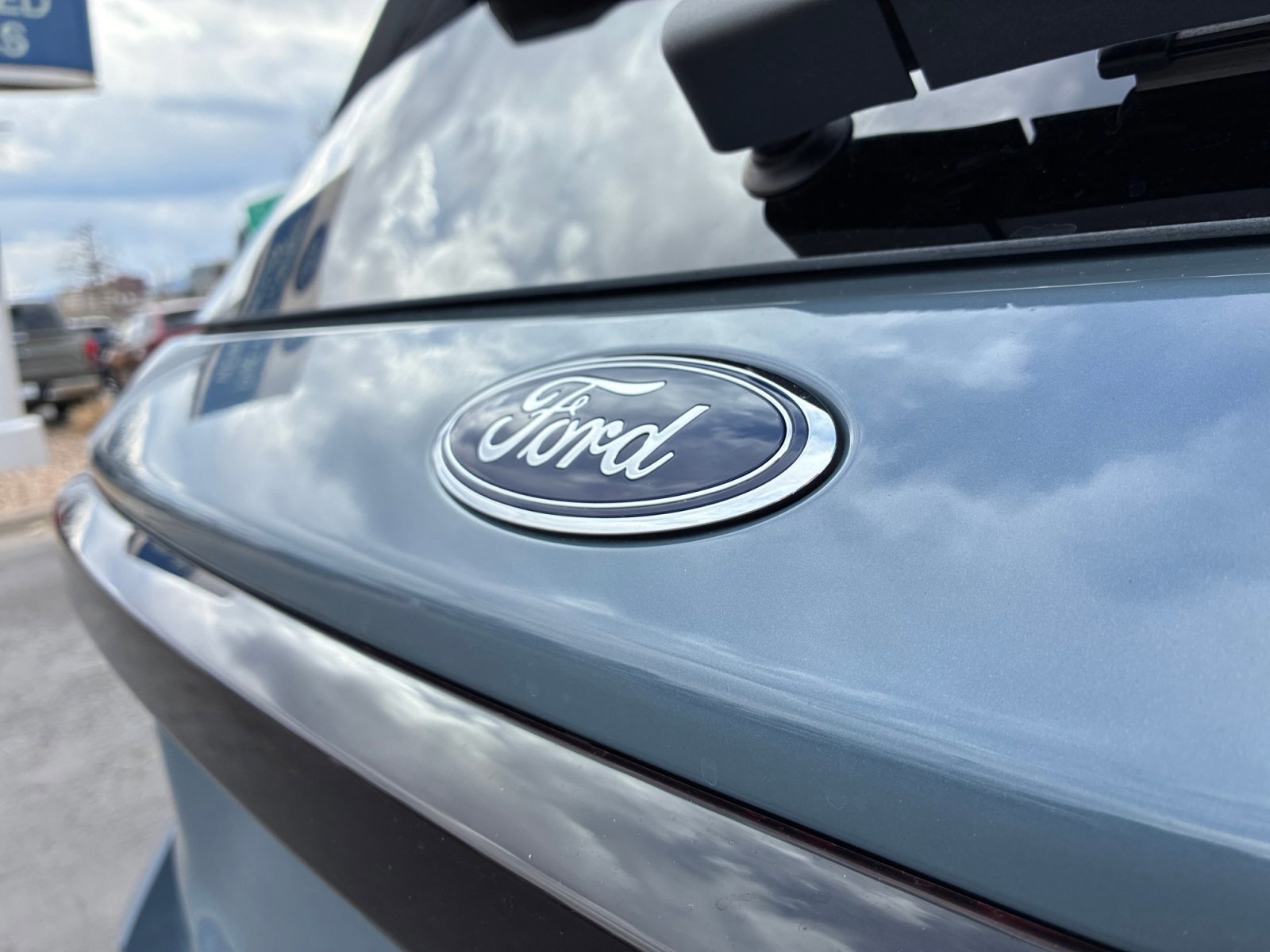 Certified 2025 Ford Explorer Active AWD/4WD image 22