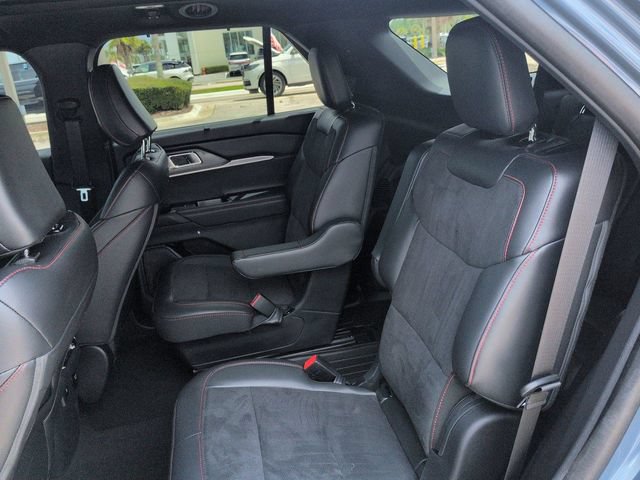 Certified 2025 Ford Explorer ST AWD/4WD image 13